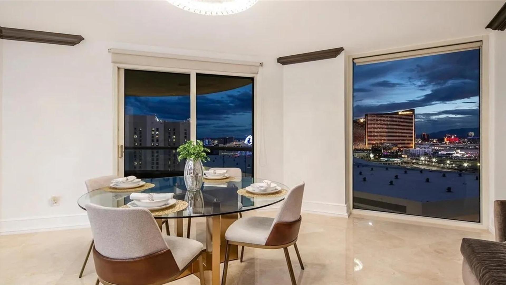 Stunning Four Bedroom Fully Professionally Remodeled Apartment Las Vegas Dış mekan fotoğraf