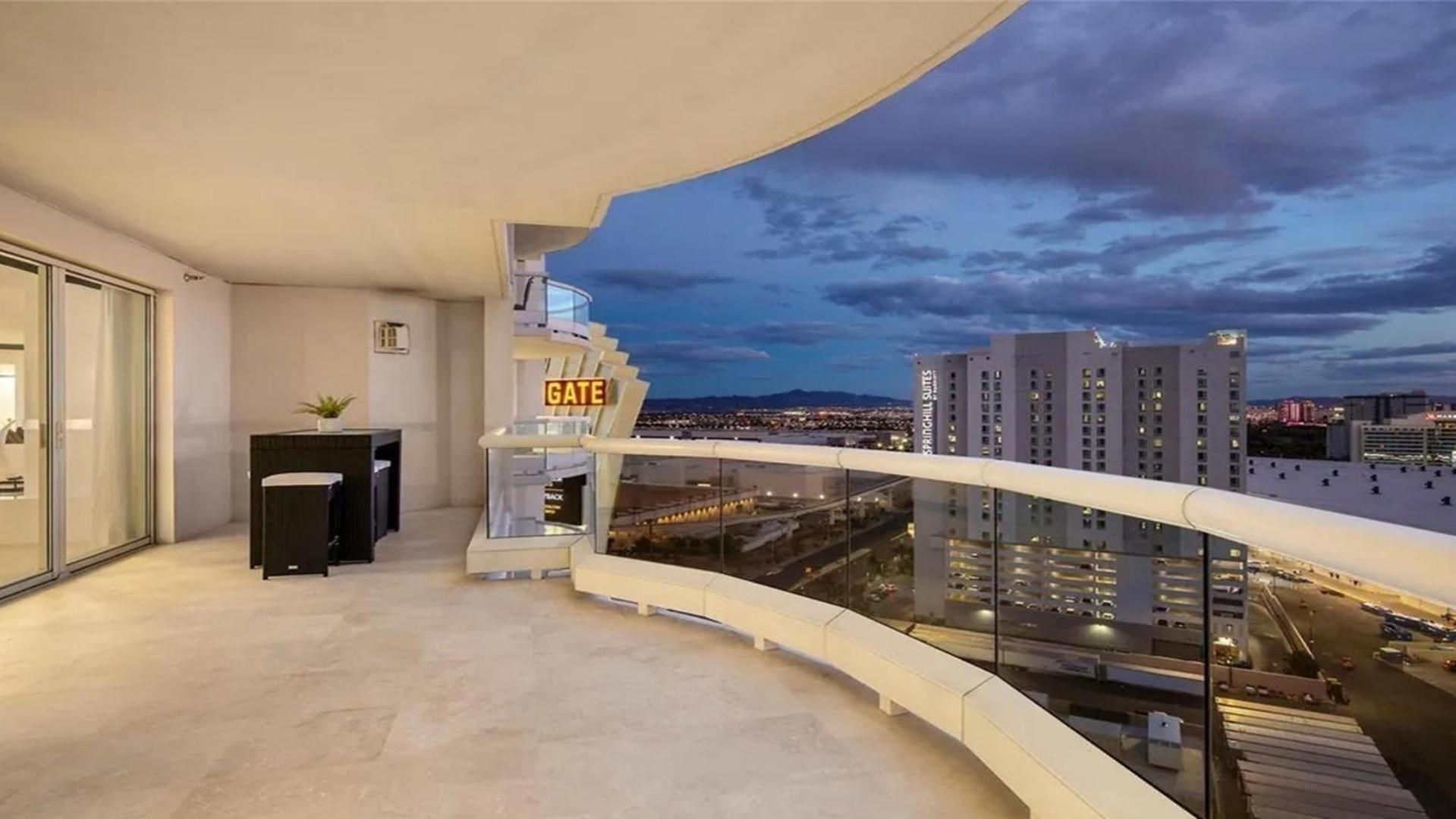 Stunning Four Bedroom Fully Professionally Remodeled Apartment Las Vegas Dış mekan fotoğraf
